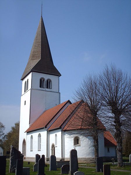 File:Hemse kyrka.JPG