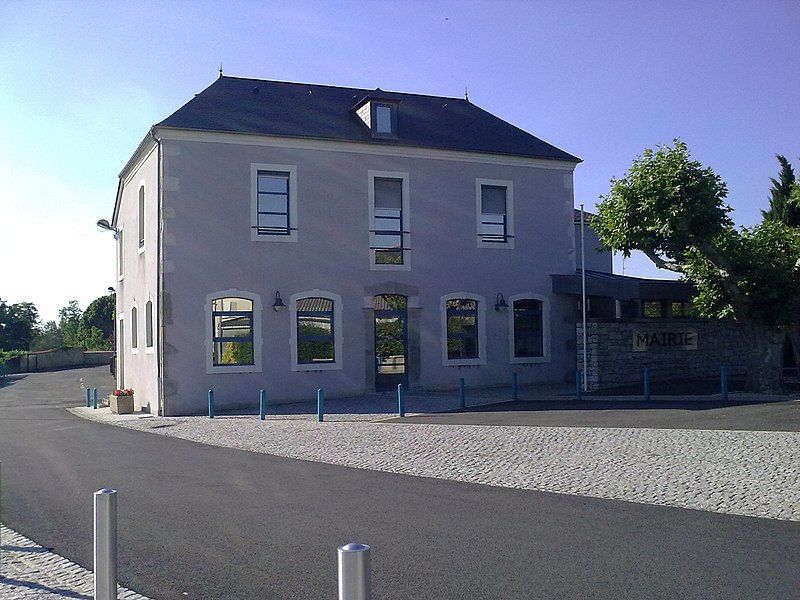 File:Mairie de Meillon.jpg