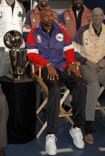 File:Moses Malone.jpg