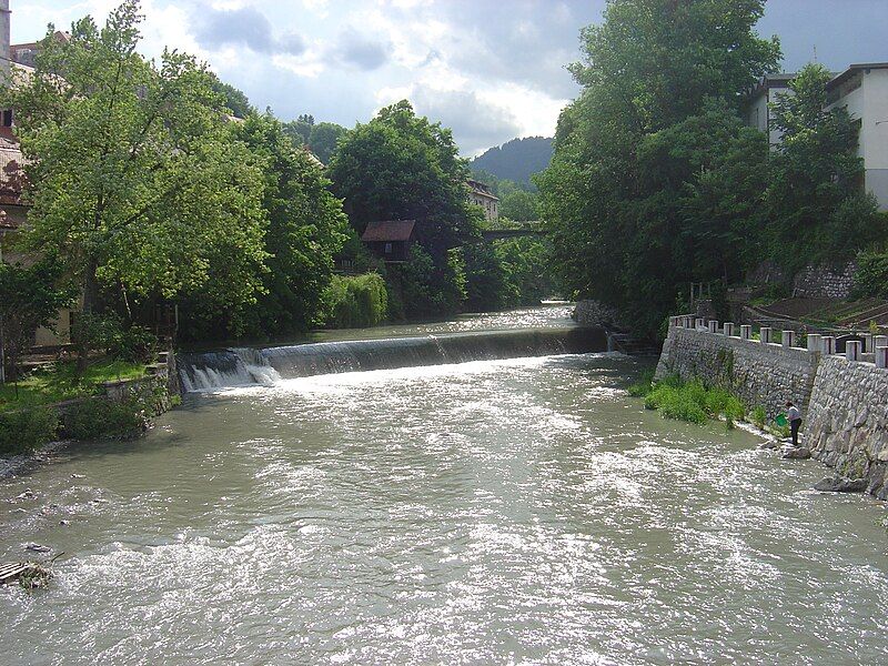 File:SL river 1.JPG