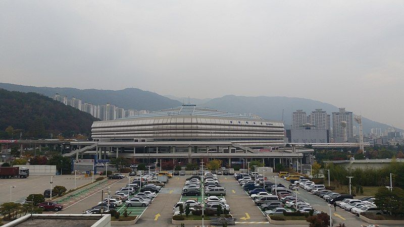 File:Sajik Gymnasium.jpg