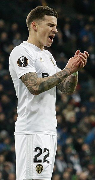 File:Santi Mina 2019.jpg