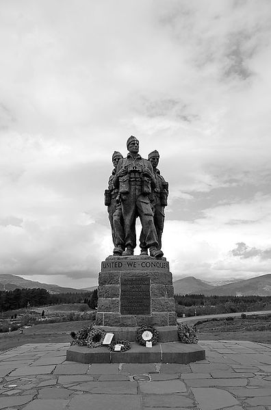 File:Scotlandcommandomemorial.jpg