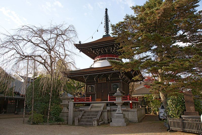 File:Tonanin Yoshino Nara02n4272.jpg