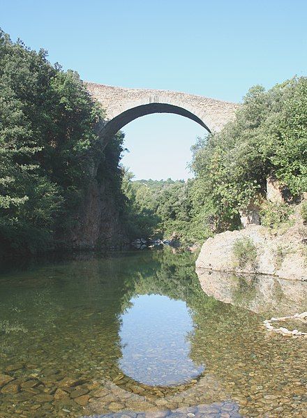 File:Villemagne-l'Argentière Pont-du-Diable.JPG