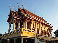 Wat Khlong Tan Rat Bamrung in 2015