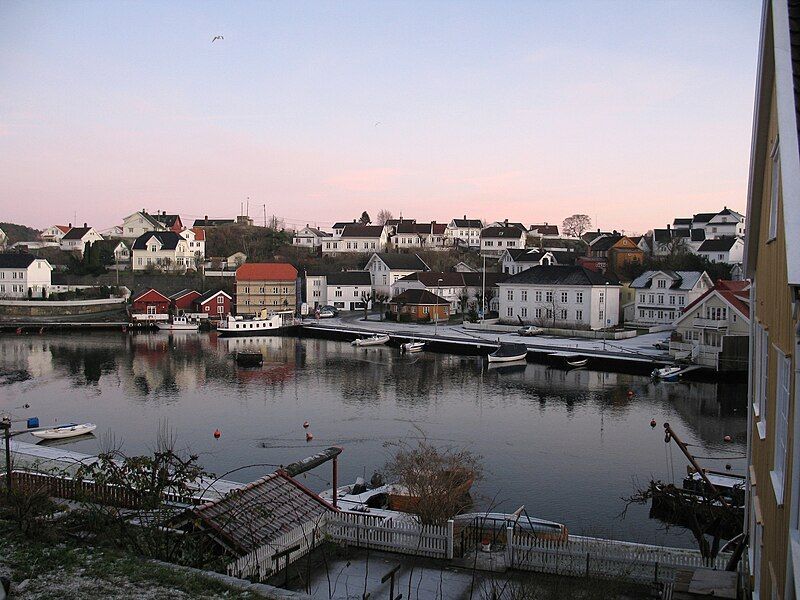 File:Arendal Kolbjørnsvik a.JPG