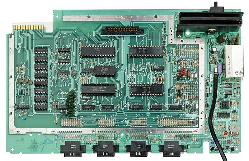 File:Atari-5200-4-Port-Motherboard-Flat.jpg