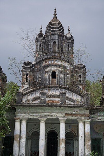 File:Choto Rasbari Tollygunge.jpg