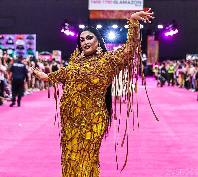 File:DragCon2024 @DVSROSS (45).jpg