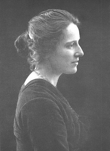 File:Fanny Moser 1872-1953.jpg