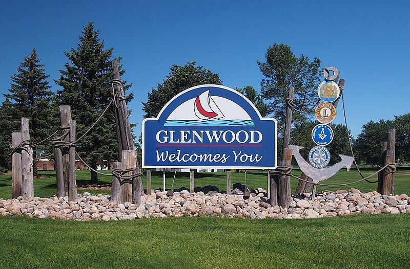 File:Glenwood MN sign.JPG