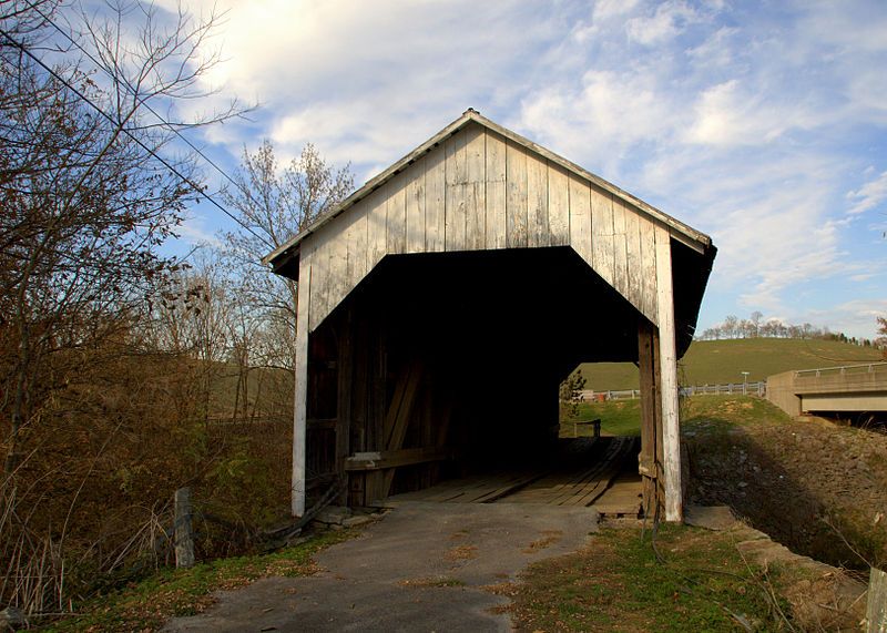 File:HillsboroCoveredBridge.jpg