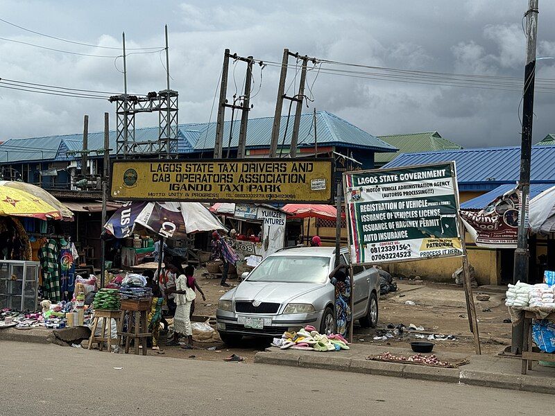 File:Igando Taxi Park.jpg