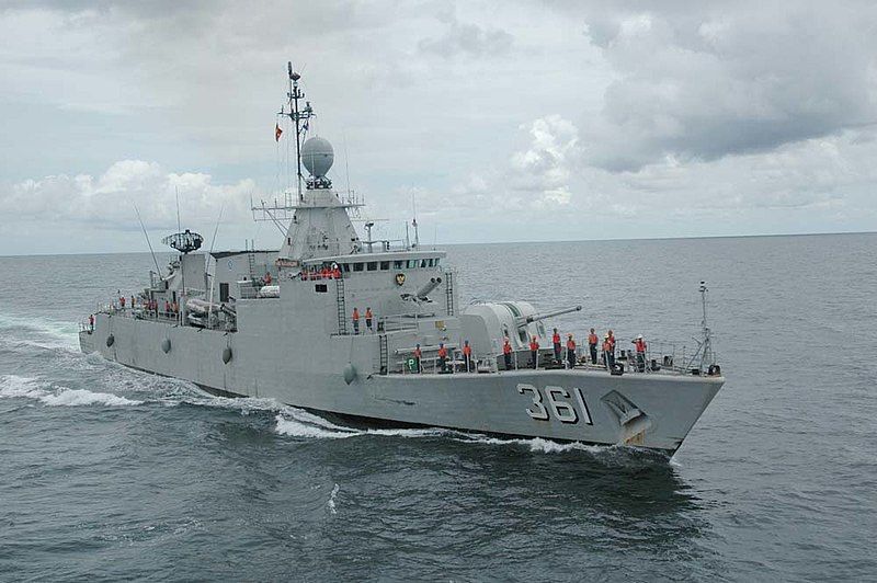 File:KRI Fatahillah 361.jpg