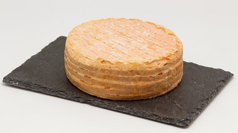 File:Livarot (fromage) 02.jpg