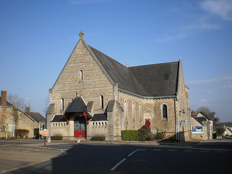 File:Louisfert - église.JPG