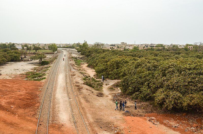 File:Railway near Thiaroye.jpg