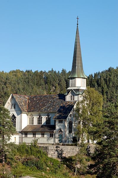 File:Skotfoss kyrkje.jpg