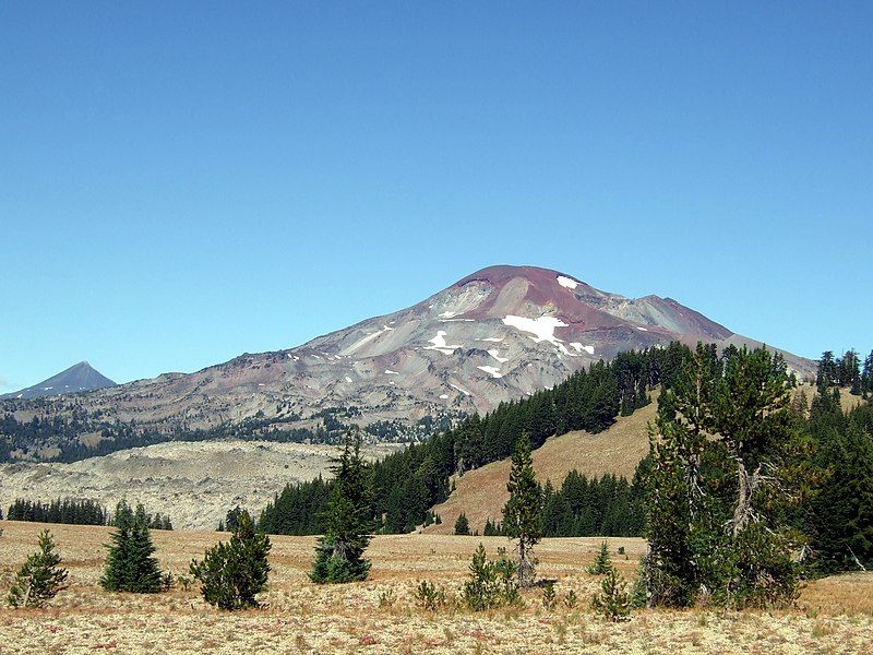 File:South Sister.JPG