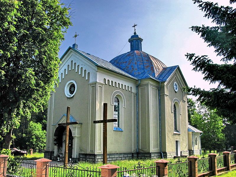 File:Яблунів Церква Успення.jpg