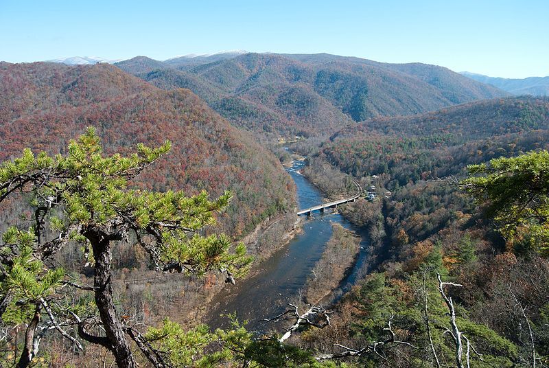 File:2010-Nov-07-Nolichucky-River-Valley-East-Of-Erwin-TN.jpg