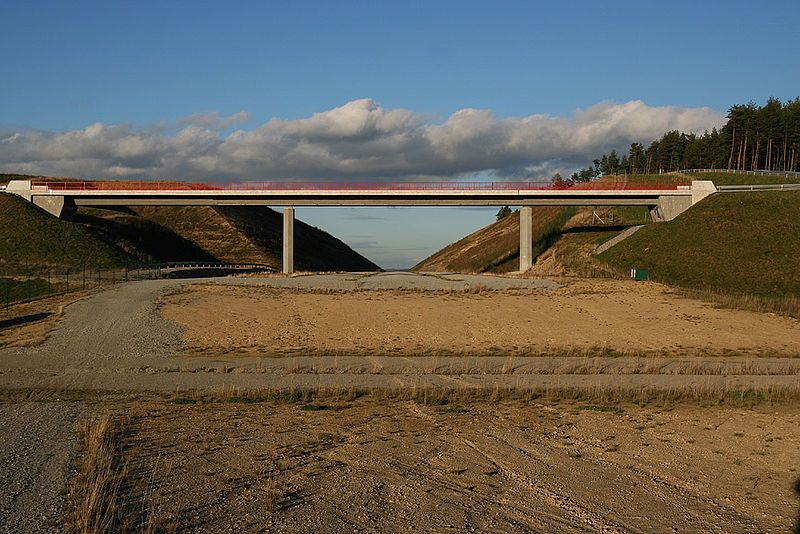 File:Bahnhof Ilmenau NBS.jpg