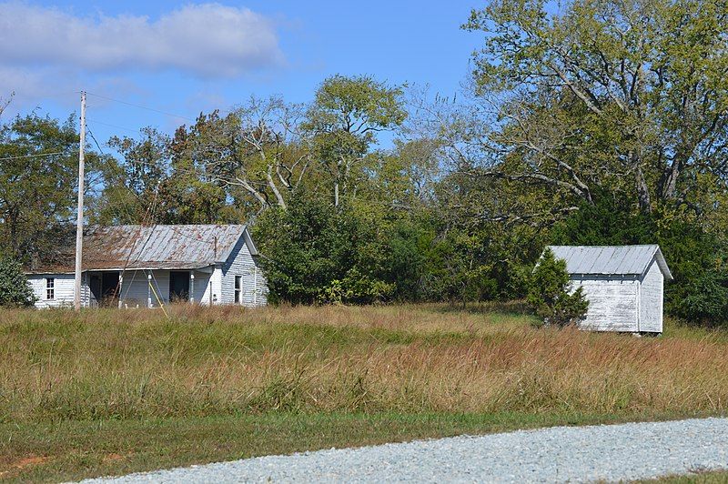 File:Burleigh outbuildings.jpg