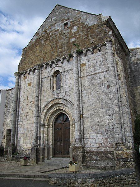 File:Eglise de Sérigné..JPG