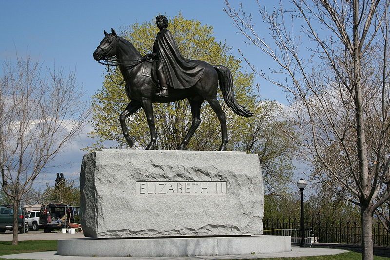 File:Elizabeth II Ottawa.jpg