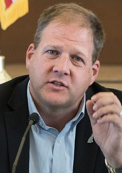 File:Gov. Chris Sununu.jpg