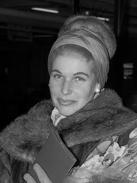 File:Hilde Gueden (1962).jpg