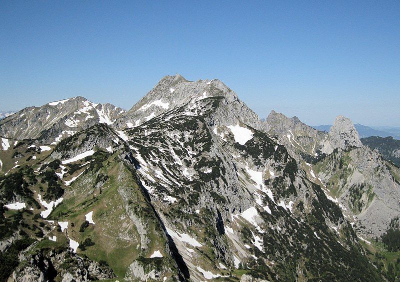 File:Hochplatte Ostansicht.JPG