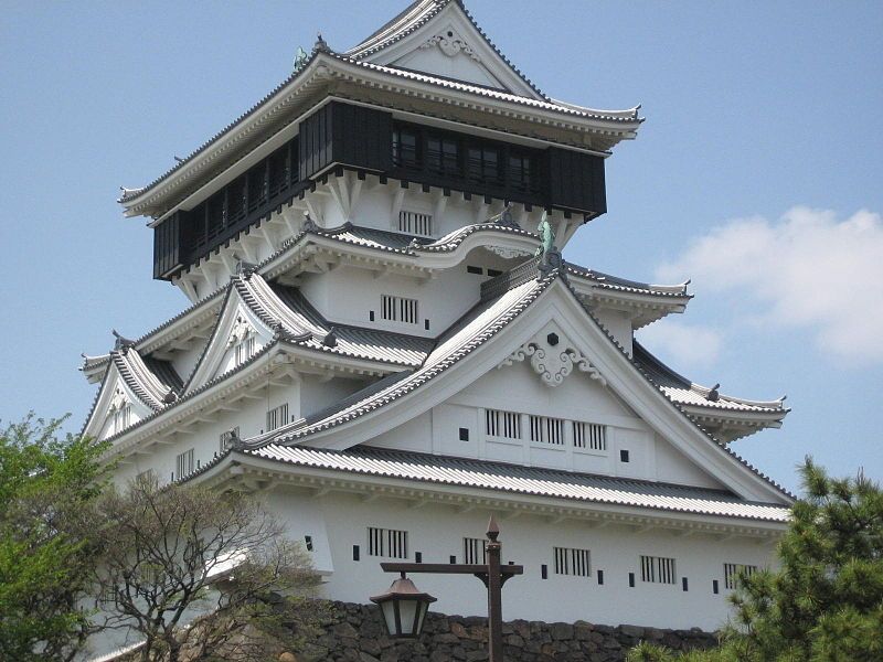 File:Kokura castle.JPG