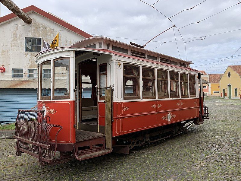 File:Lisbon tram 2.jpg