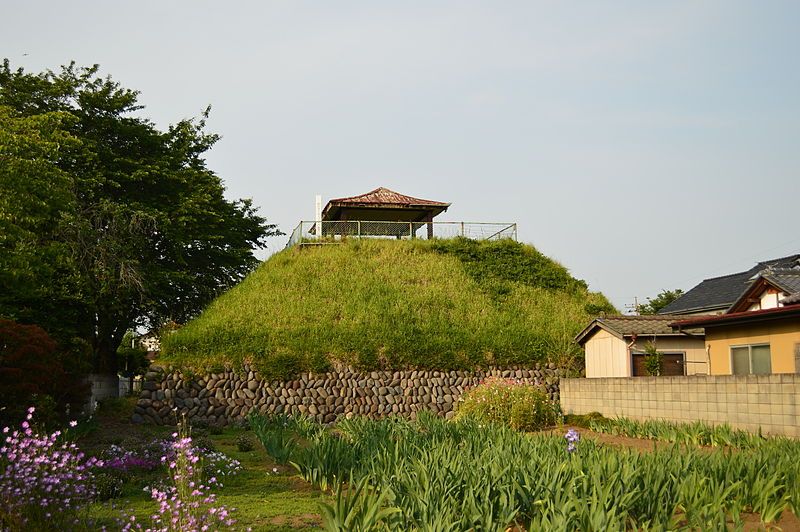 File:Maebashi-tenjinnyama-kofun.JPG