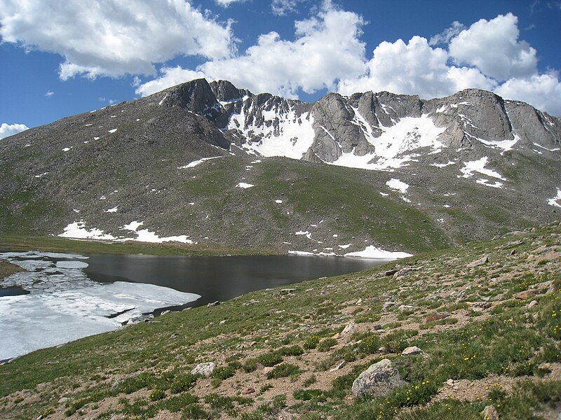 File:Mt Evans.JPG