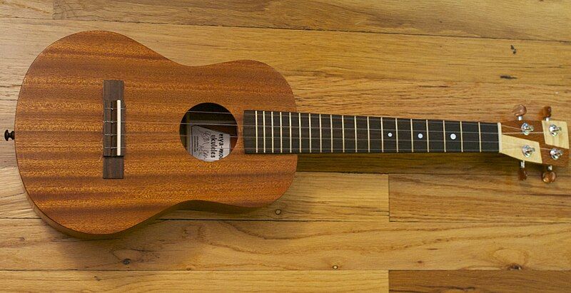 File:Mya-Moe mahogany ukulele.jpg