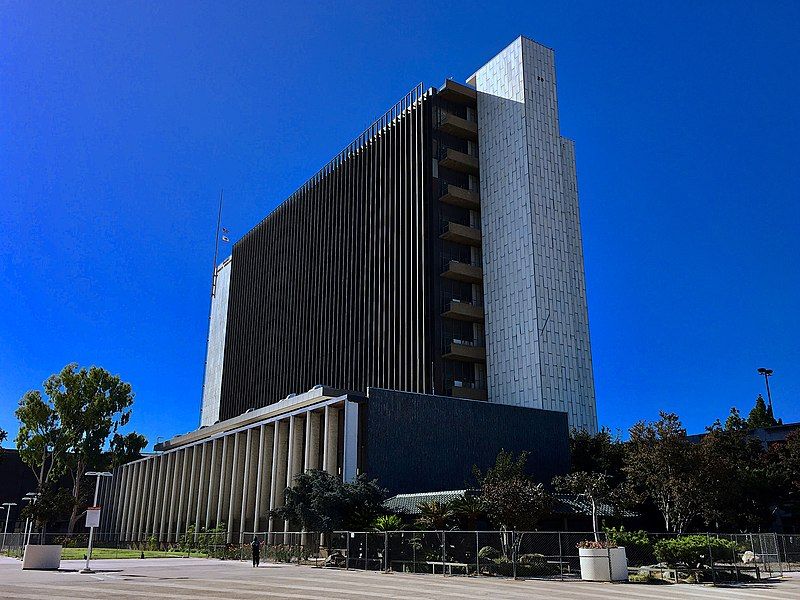 File:OC Courthouse 2.jpg