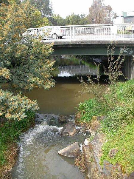 File:Olinda creek lilydale.jpg