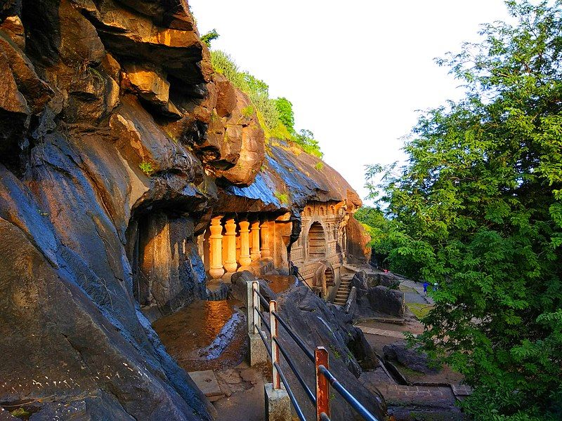 File:PandavLena Caves Nashik.jpg