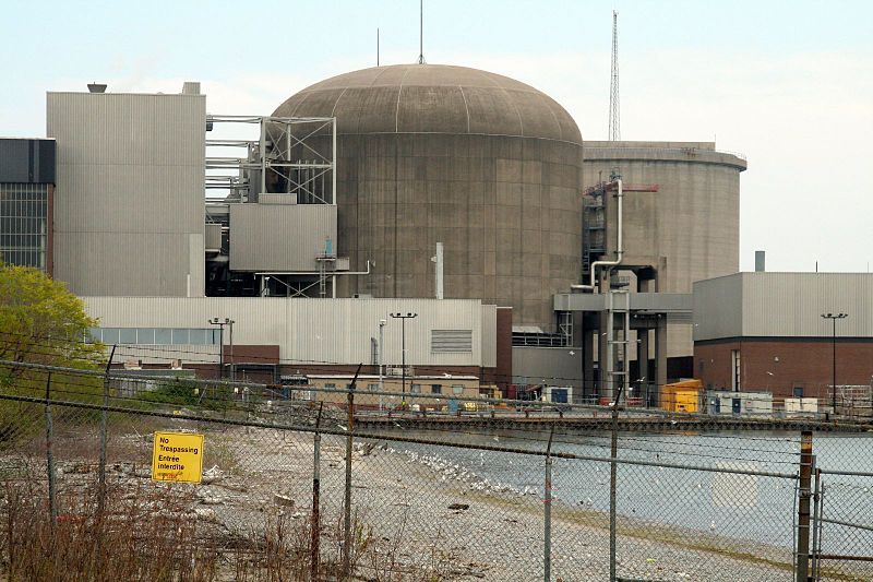 File:Pickering Nuclear Plant.jpg