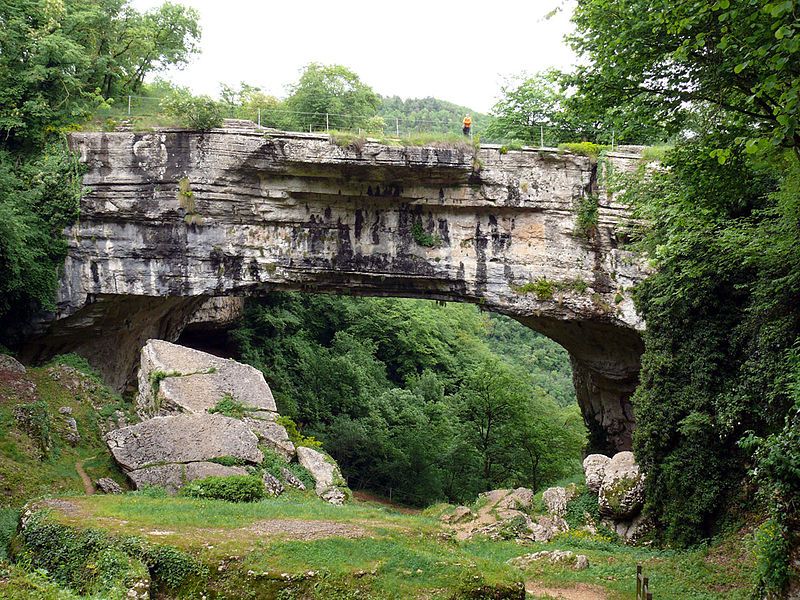 File:Ponte di Veia.jpg