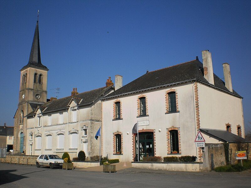 File:Soulvache - mairie.JPG