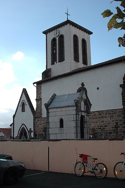 File:Uhart-Cize Eglise.jpg