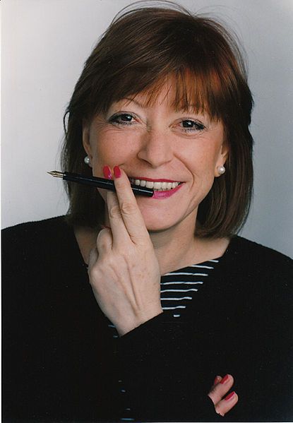 File:Autorenfoto-eva-heller-gross.jpg