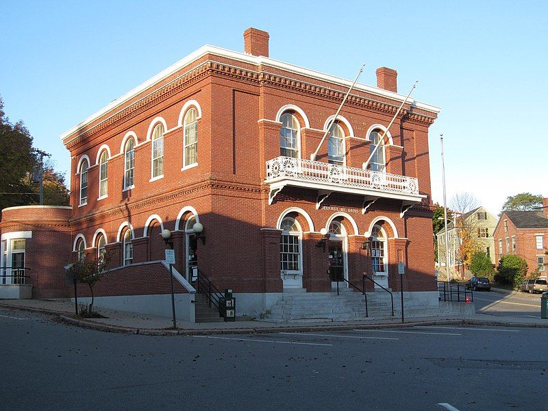 File:BelfastME FormerCustomHouse.jpg