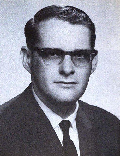 File:Douglas M. Head.jpg