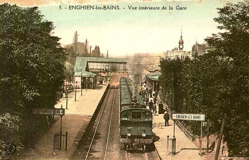 File:Gare d'Enghien intérieur.jpg