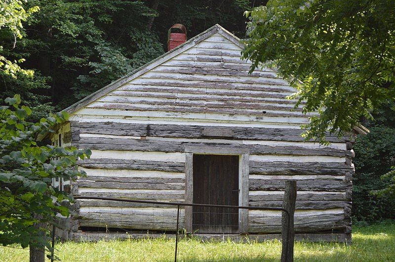 File:Hamilton Schoolhouse front.jpg